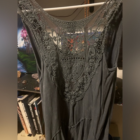 Tank - Picture 2 of 3